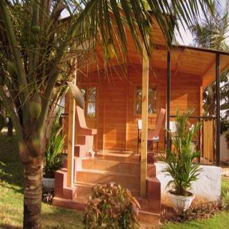 8 Bedroom Bungalow On The Beach In Baga, Goa, Goa 3